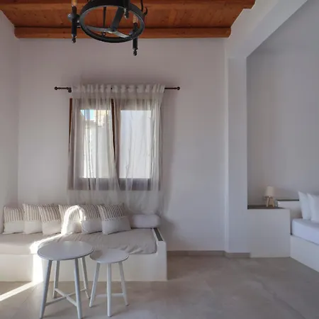 Holiday home Stone With A Sea Water Swimming Pool And A Sea And Sunset View Melissaki