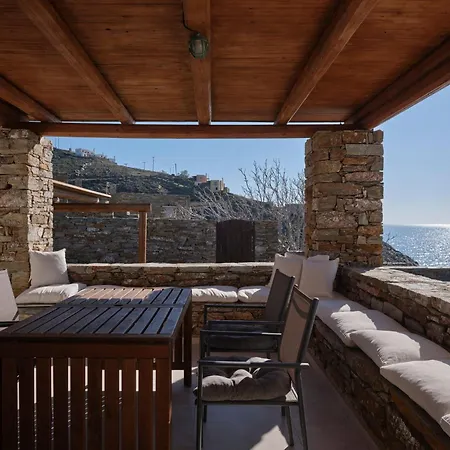 Stone With A Sea Water Swimming Pool And A Sea And Sunset View Holiday home *