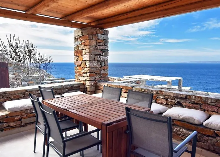 Stone With A Sea Water Swimming Pool And A Sea And Sunset View Ferienhaus